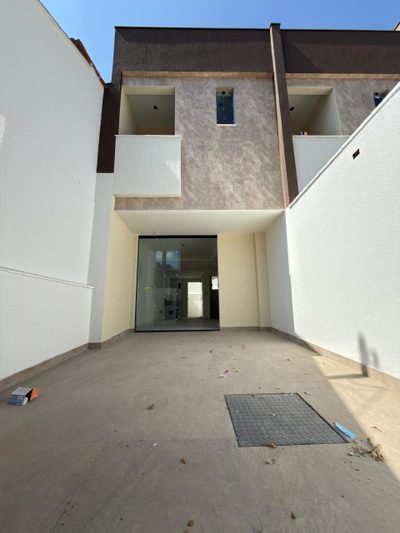 Casa, 3 quartos, 97 m² - Foto 1