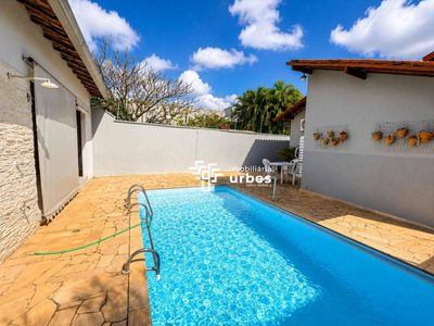 Casa, 3 quartos, 233 m² - Foto 2