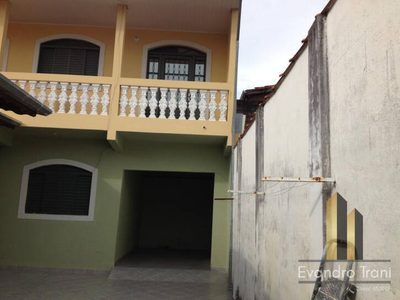 Casa, 5 quartos, 210 m² - Foto 1