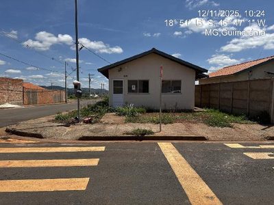 Casa, 2 quartos, 180 m² - Foto 1