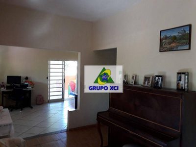 Chácara, 5 quartos, 2365 m² - Foto 2