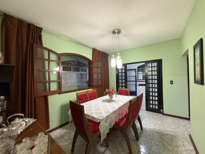 Casa, 6 quartos, 140 m² - Foto 3