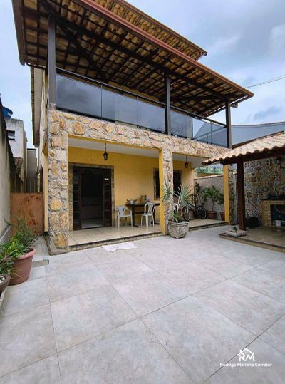 Casa, 4 quartos, 178 m² - Foto 1