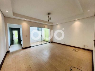Casa, 3 quartos, 208 m² - Foto 2
