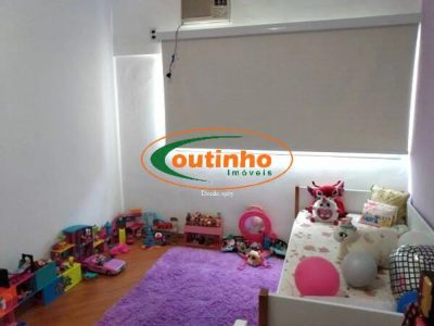 Cobertura, 3 quartos, 242 m² - Foto 4