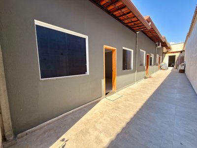Casa, 2 quartos, 70 m² - Foto 1