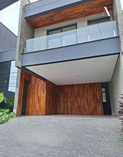 Casa, 3 quartos, 233 m² - Foto 1