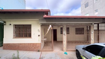 Casa, 4 quartos, 181 m² - Foto 1