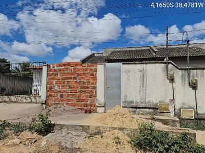 Casa, 2 quartos, 150 m² - Foto 1