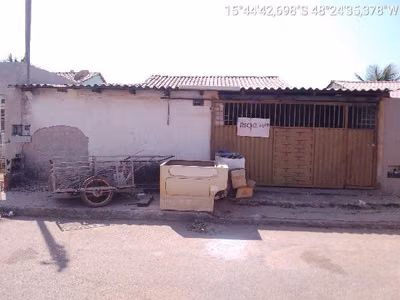 Casa, 2 quartos, 180 m² - Foto 1