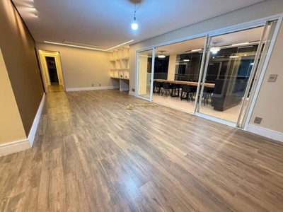 Apartamento, 3 quartos, 140 m² - Foto 1