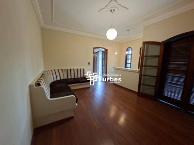 Casa, 4 quartos, 263 m² - Foto 2