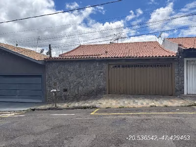 Casa, 4 quartos, 300 m² - Foto 1