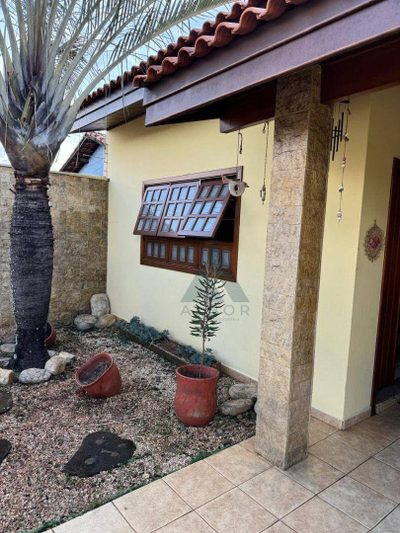 Casa, 3 quartos, 208 m² - Foto 2