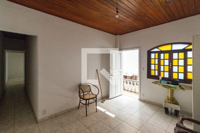 Casa, 2 quartos, 240 m² - Foto 1