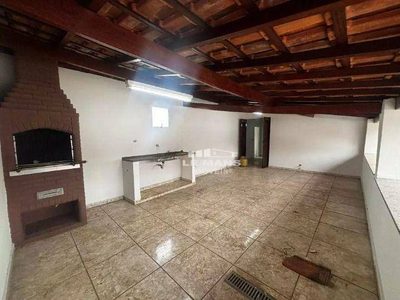 Casa, 3 quartos, 223 m² - Foto 1