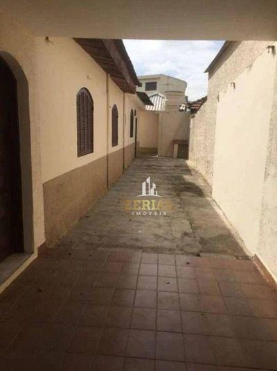 Casa, 2 quartos, 250 m² - Foto 1