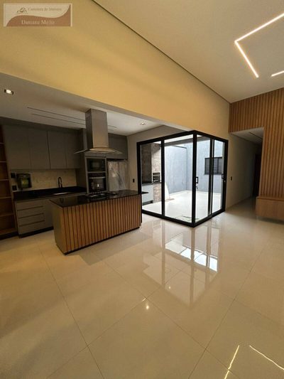 Casa, 3 quartos, 154 m² - Foto 1
