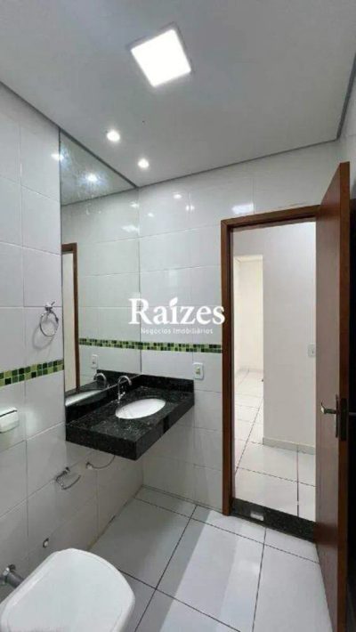 Casa, 3 quartos, 121 m² - Foto 1