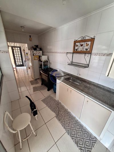 Casa, 3 quartos, 193 m² - Foto 3
