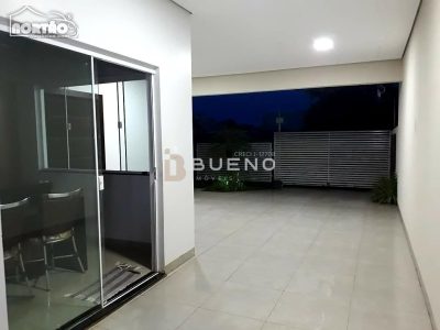 Casa, 3 quartos, 206 m² - Foto 2
