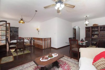 Casa, 4 quartos, 258 m² - Foto 1