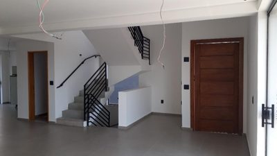 Sobrado, 3 quartos, 340 m² - Foto 1