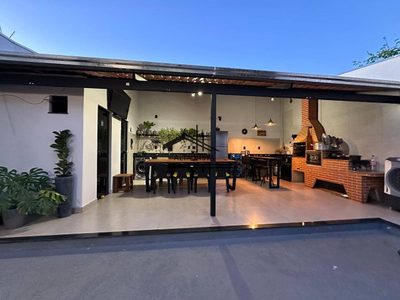 Casa, 2 quartos, 180 m² - Foto 1
