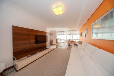 Apartamento, 3 quartos, 172 m² - Foto 2