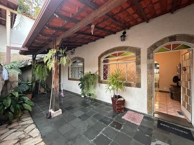 Casa, 3 quartos, 360 m² - Foto 1