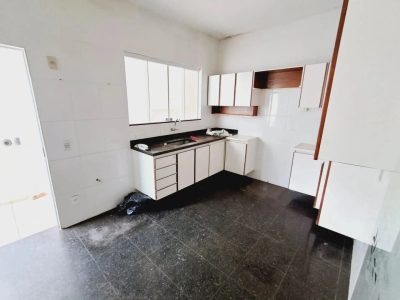 Casa, 3 quartos, 250 m² - Foto 1