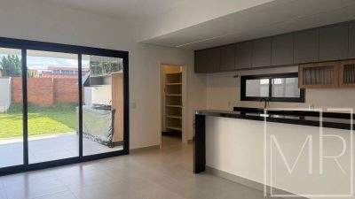 Casa, 3 quartos, 198 m² - Foto 2