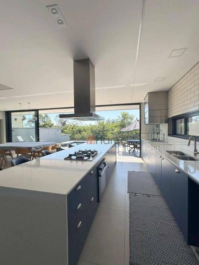 Sobrado, 4 quartos, 312 m² - Foto 2