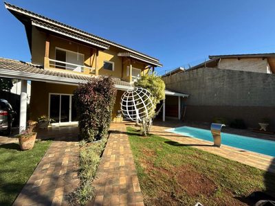 Casa, 4 quartos, 249 m² - Foto 2