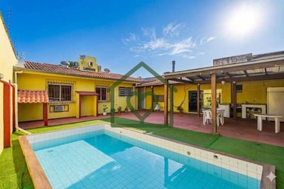 Casa, 3 quartos, 250 m² - Foto 1