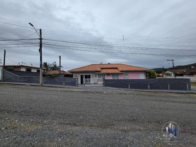 Casa, 4 quartos, 130 m² - Foto 1
