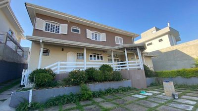 Casa, 3 quartos, 237 m² - Foto 1