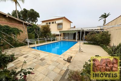 Casa, 6 quartos, 258 m² - Foto 2
