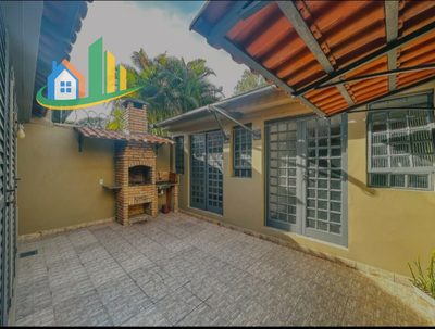 Casa, 3 quartos, 180 m² - Foto 2
