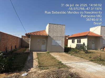 Casa, 2 quartos, 200 m² - Foto 1