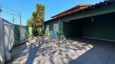 Casa, 4 quartos, 240 m² - Foto 1