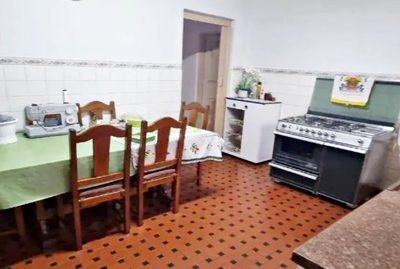 Casa, 5 quartos, 257 m² - Foto 3