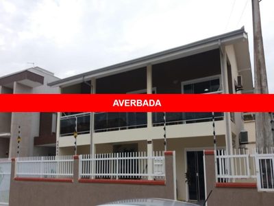 Sobrado, 3 quartos, 252 m² - Foto 1
