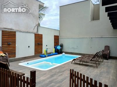 Casa, 3 quartos, 240 m² - Foto 2