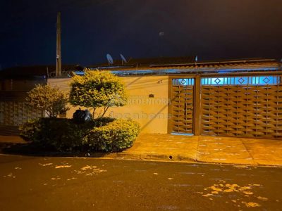 Casa, 2 quartos, 180 m² - Foto 1