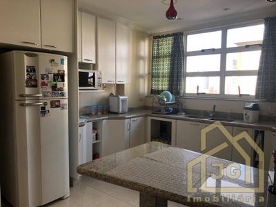 Apartamento, 3 quartos, 178 m² - Foto 1