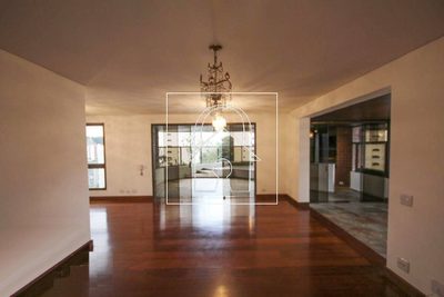 Apartamento, 4 quartos, 247 m² - Foto 1