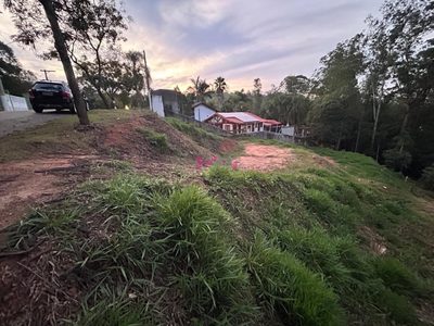 Terreno, 1600 m² - Foto 1