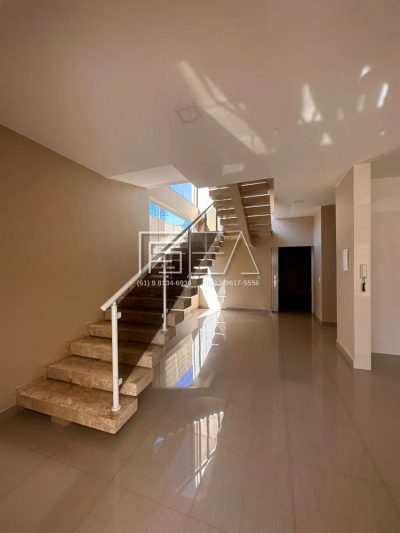 Sobrado, 4 quartos, 330 m² - Foto 2