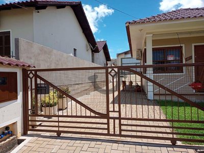 Casa, 2 quartos, 215 m² - Foto 1